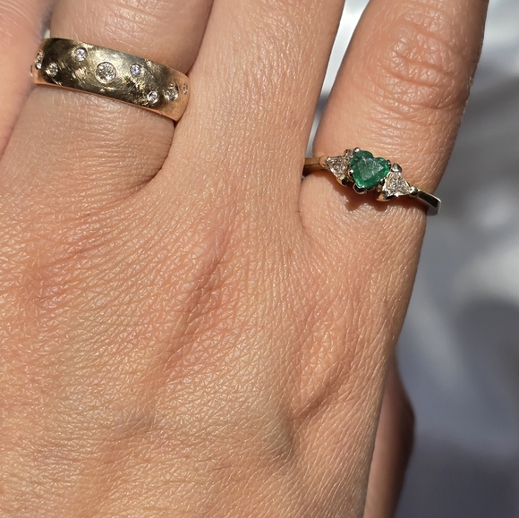 Emerald Heart Trilliant Diamonds 14k Ring - Picture 3 of 9
